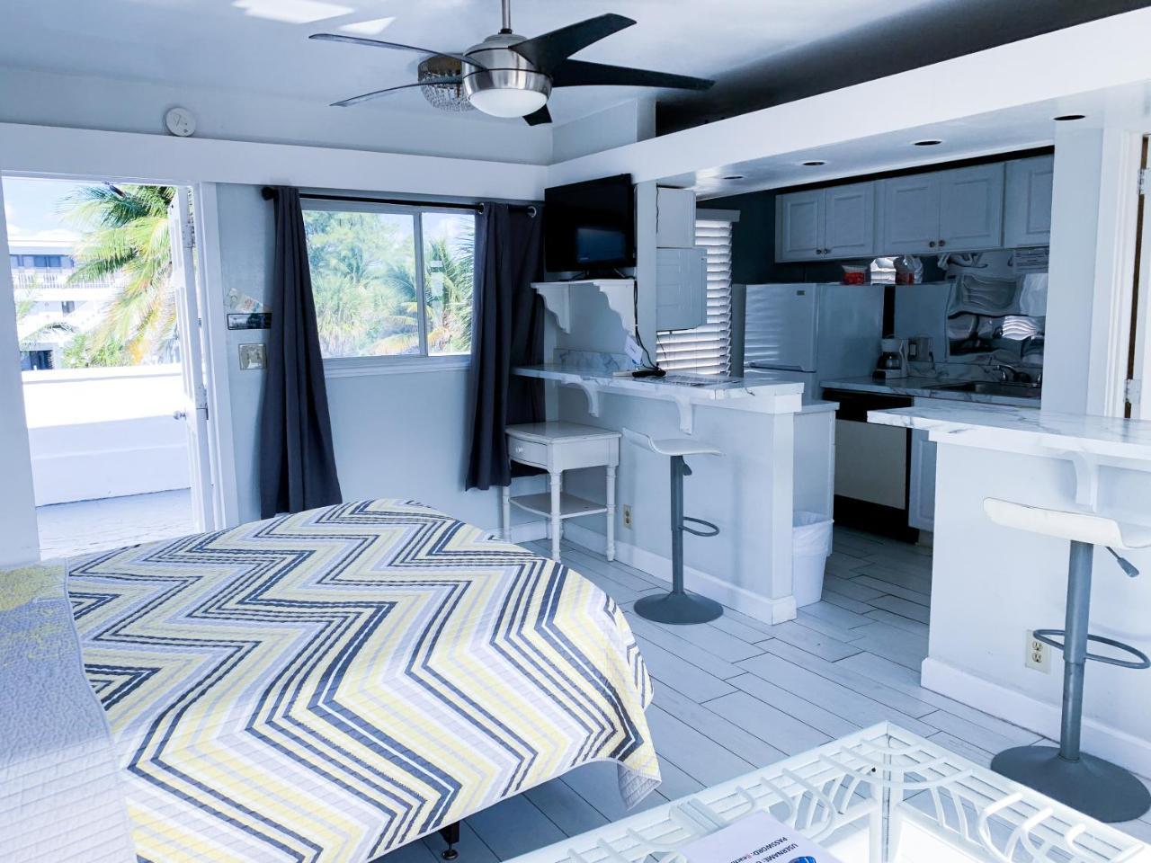 Coral Tides Resort Pompano Beach Buitenkant foto